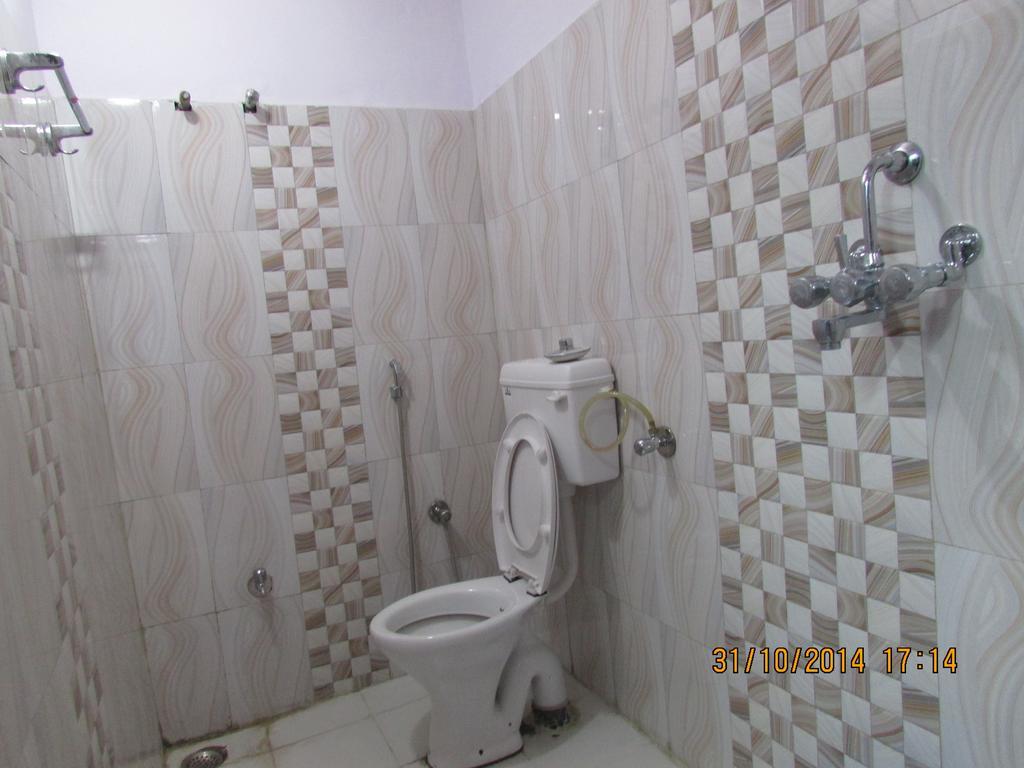 Radha Krishna Home Varanasi Esterno foto