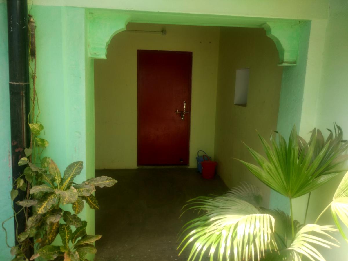 Radha Krishna Home Varanasi Esterno foto
