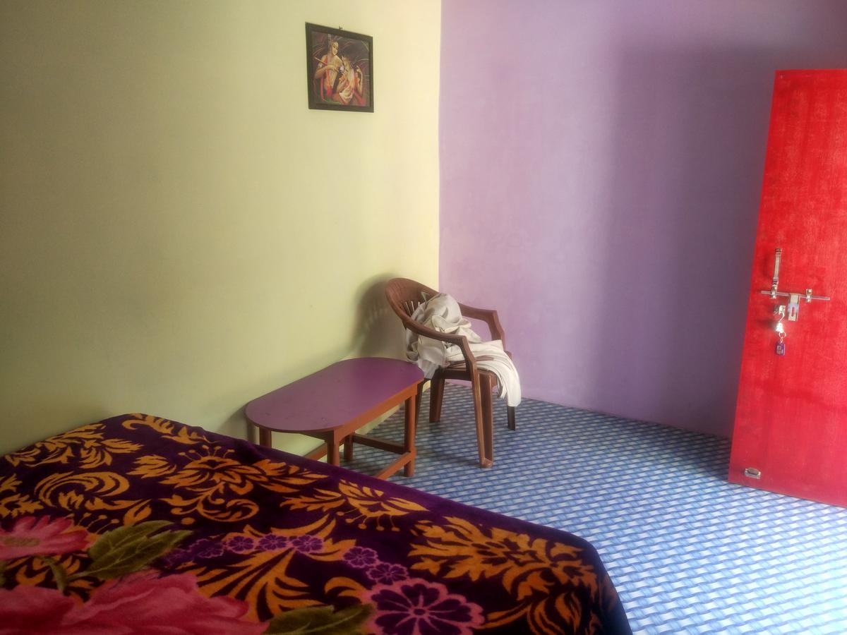 Radha Krishna Home Varanasi Esterno foto