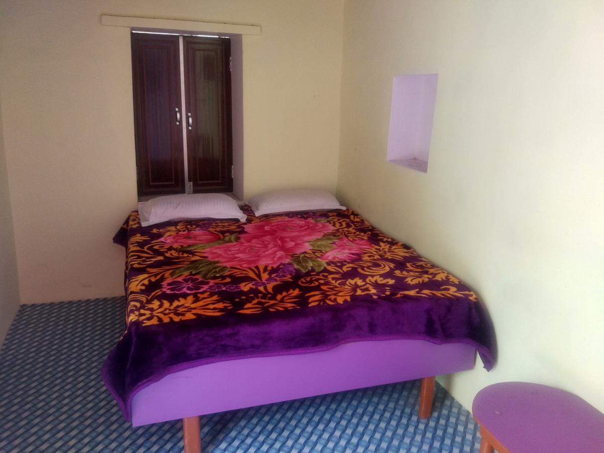 Radha Krishna Home Varanasi Esterno foto
